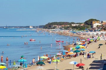 Best beaches in Livorno Italy - Dog beach, white beach, sandy beach