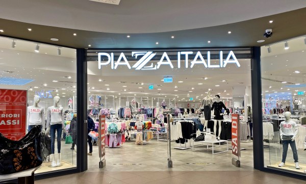 Piazza Italia - Popular Italian clothing brand on a budget